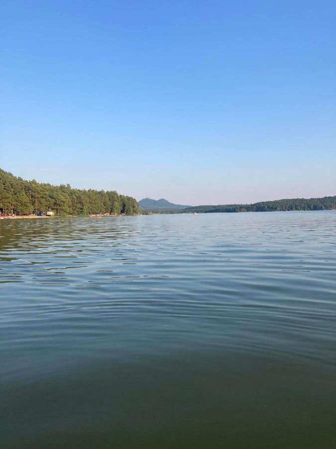 Chatka Maya Machovo Jezero Doksy  Exteriör bild